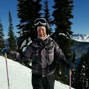 Meet your Posher, Laura